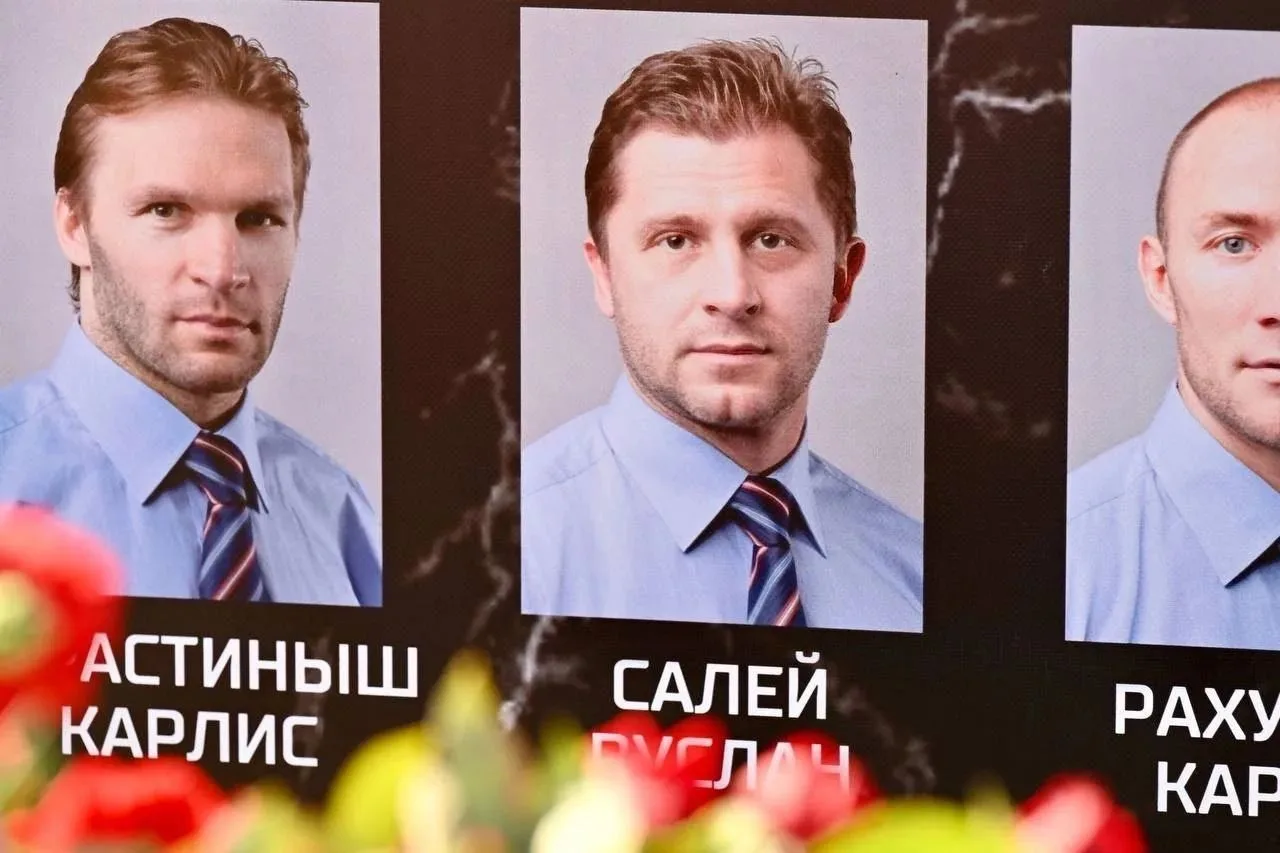 7 сентября у "Минск-Арены" откроют временный мемориал в память о ярославском "Локомотив...
