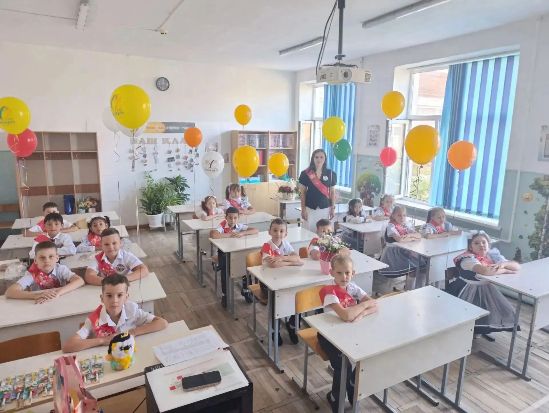 📅 День знаний в МБОУ СОШ №12! 🎉