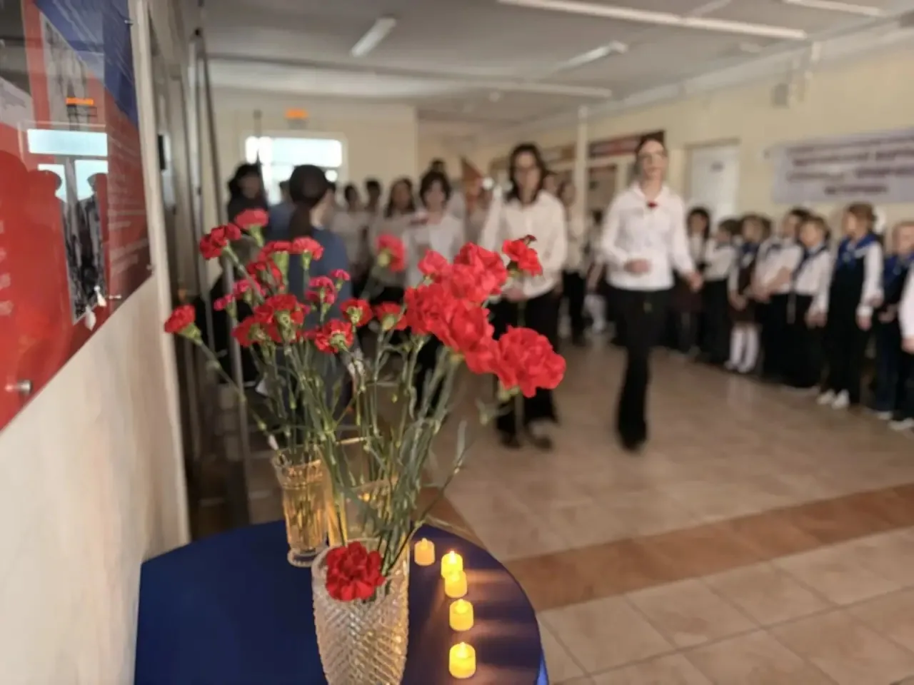 🕯️ Память, которая живёт в сердцах  15 апреля в школе прошёл памятный митинг и открытие мемориальног