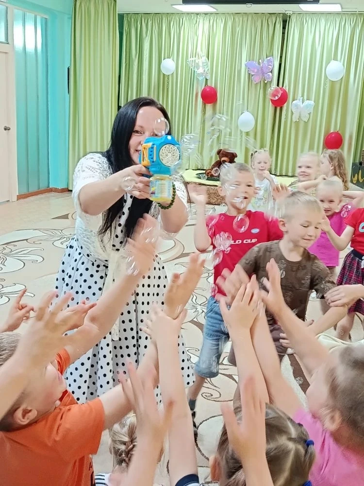 "ПРАЗДНИК 🪩МЫЛЬНЫХ ПУЗЫРЕЙ🫧, ПОСВЯЩЁННЫЙ ДНЮ ЗАЩИТЫ ДЕТЕЙ👧👦"