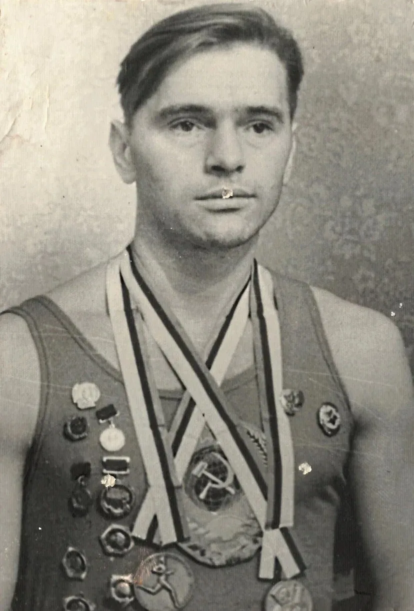 Наши ветераны ⭐  105 лет назад родился выдающийся советский спортсмен,  выпускник 1-й Московской арт