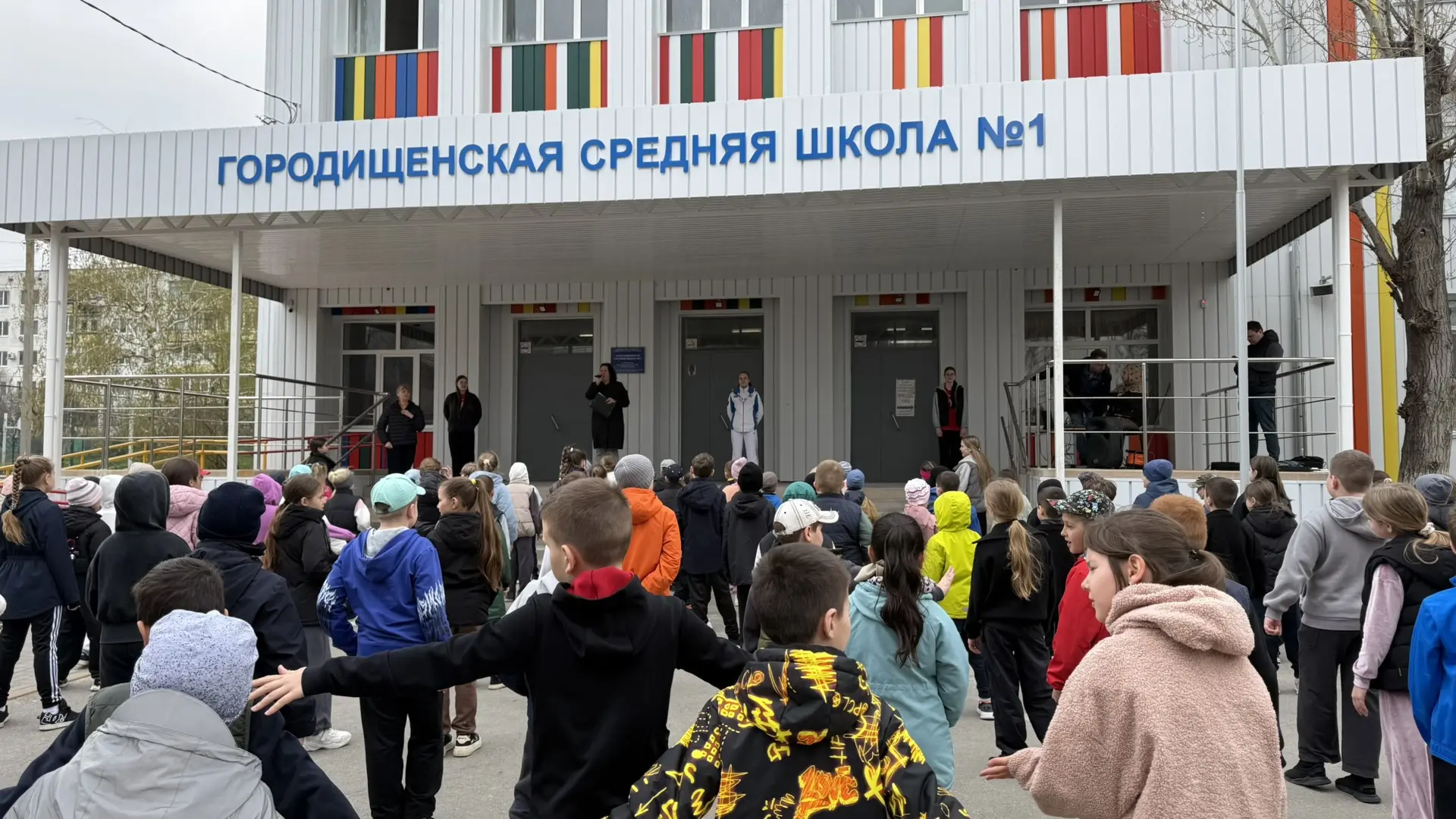 🔥 Бодрое утро: как прошла «Зарядка с чемпионом» в нашей школе  Ежегодно 7 апреля во всём мире отмеча