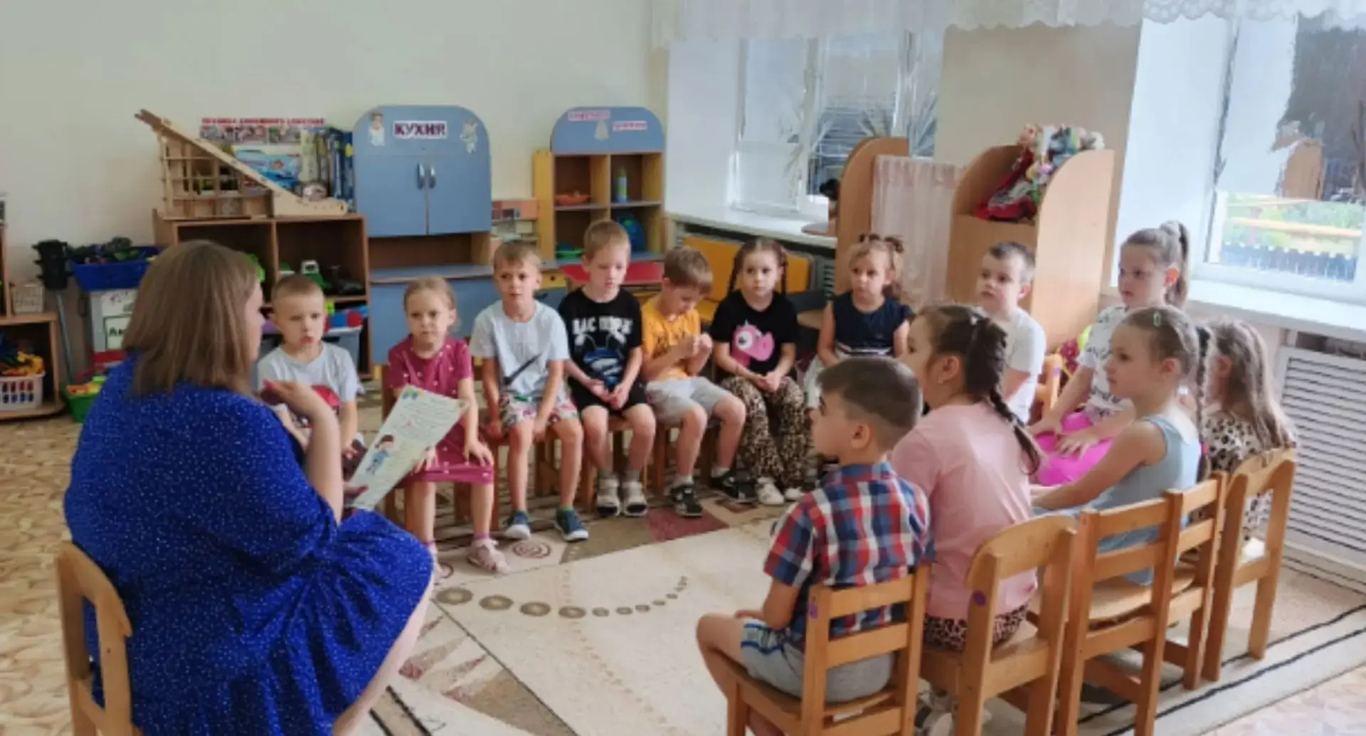 #Безопасность_детей
24 июля заведующая Городской библиотекой № 1 Ю. В. Данько побывала в гостях в гр