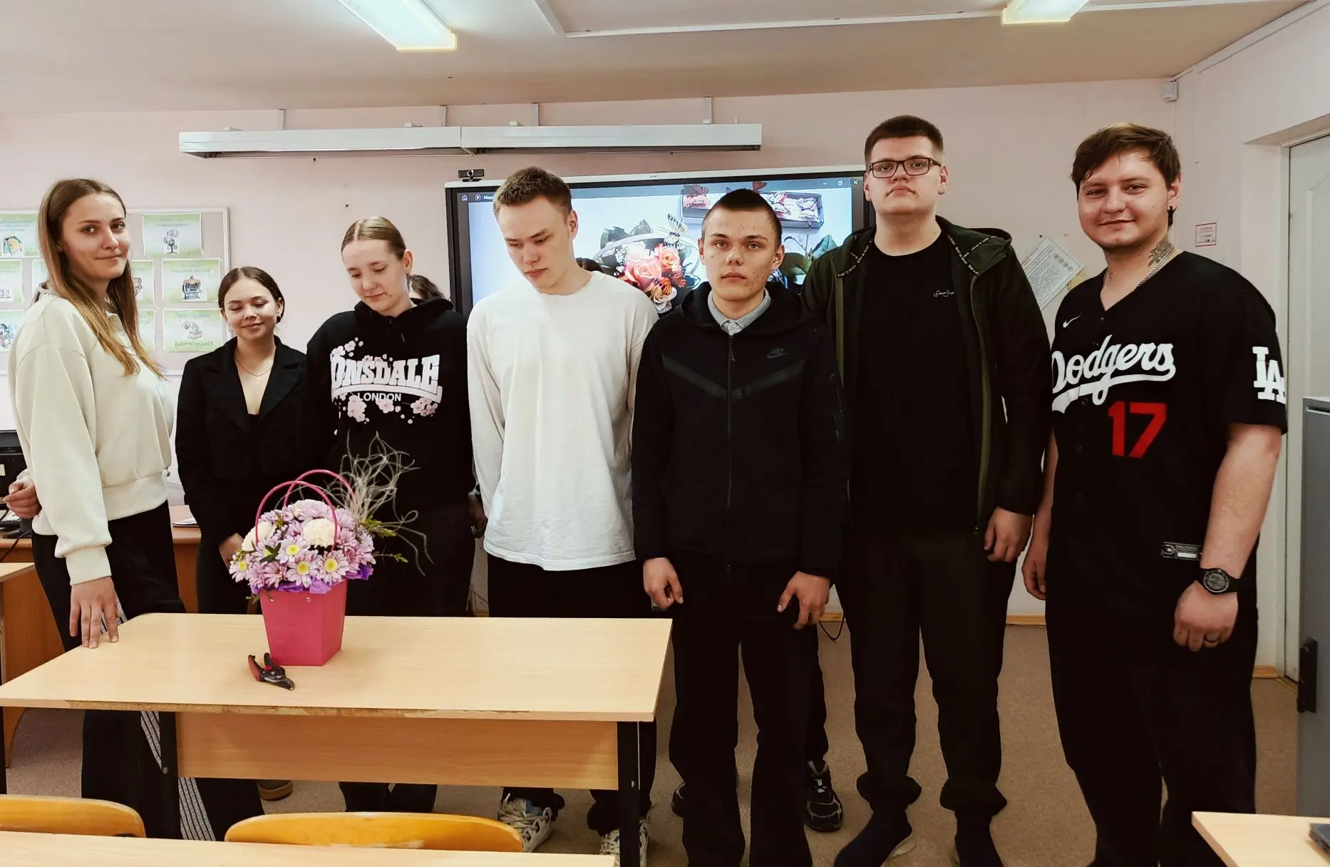 🌼 Мастер-класс «Цветочная фантазия»: праздник творчества и предпринимательства  26 мая, в День росси