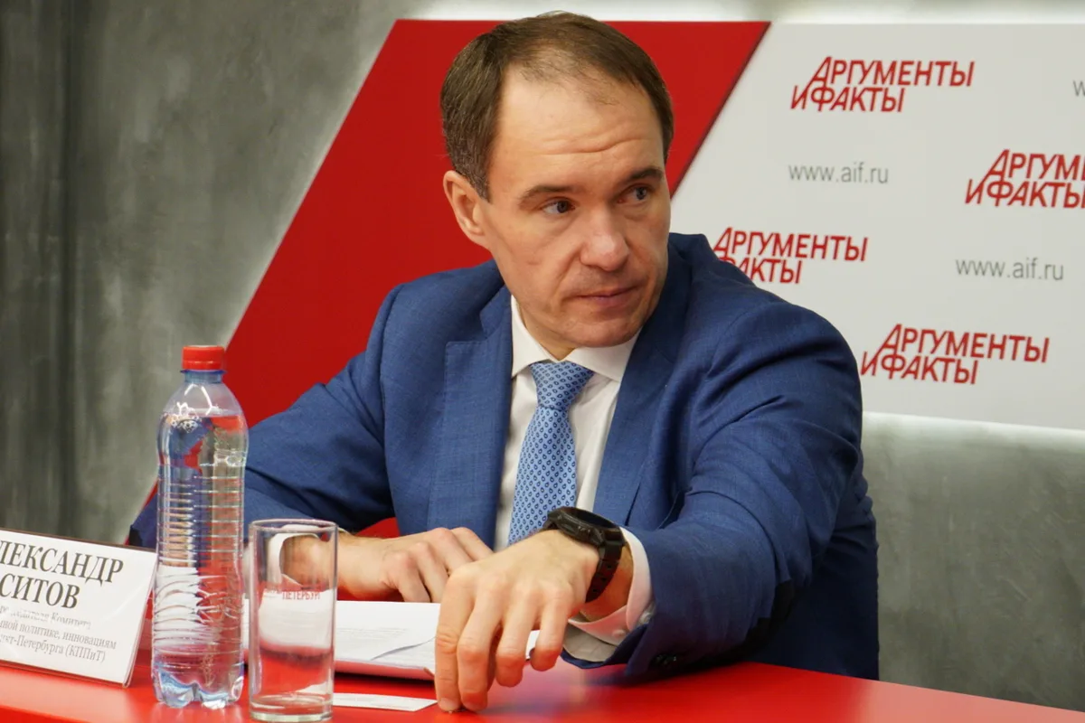 В Смольном отказались от новых ограничений для баров в жилых домах