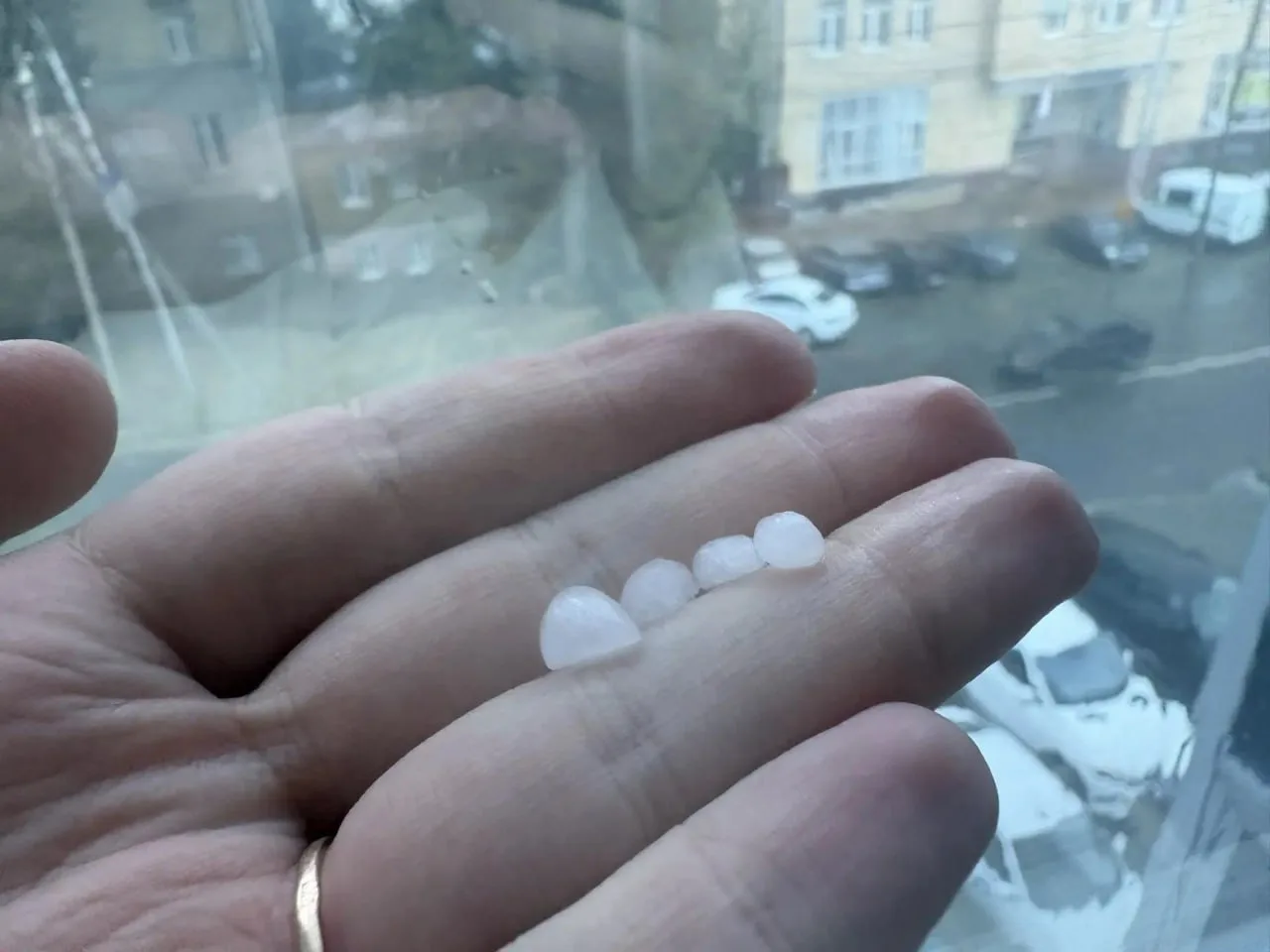 🌧 В центре Ставрополя выпал мелкий град