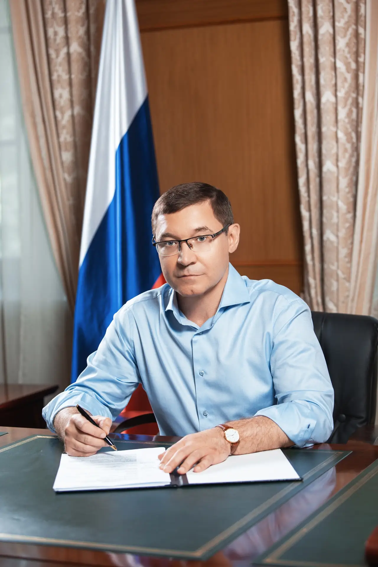 Первый заместитель Председателя Совета Федерации Владимир Якушев поздравил земляков с Д...
