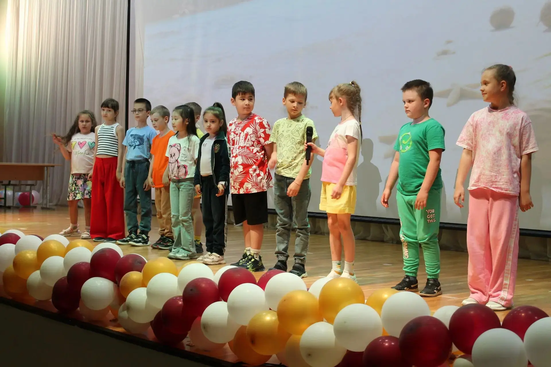 🌟 КАК МЫ ПРОВЕЛИ ЗАКРЫТИЕ СМЕНЫ 🌟

Сегодня в нашем лагере прошло торжественное закрытие смены! Это