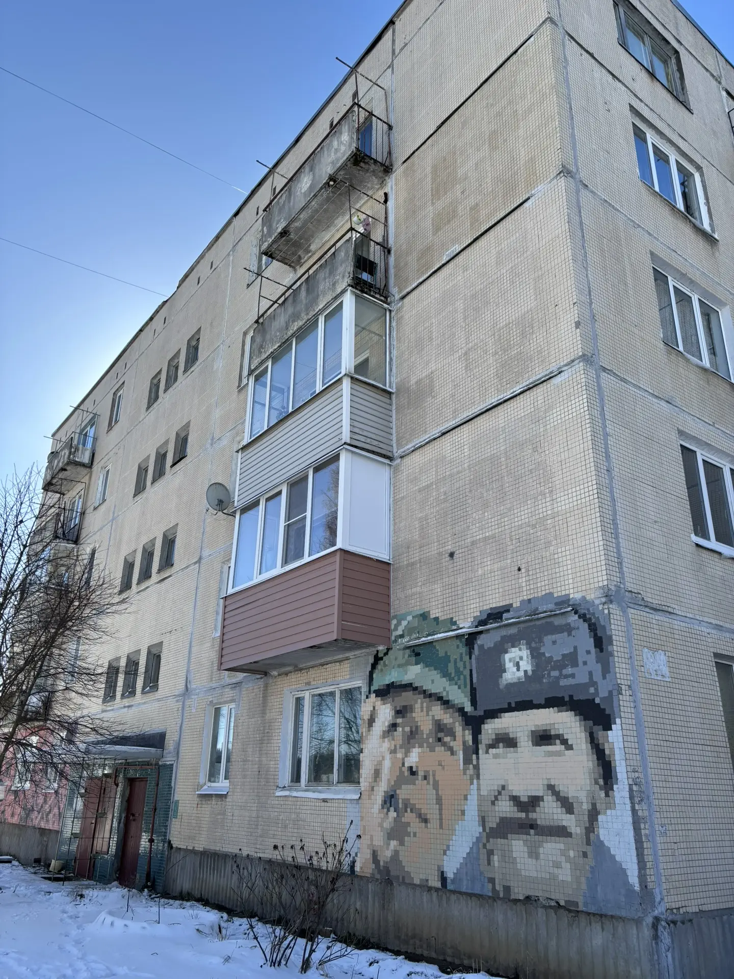 Мозаичные панельки в Ленинградской области. Искусство или не очень?