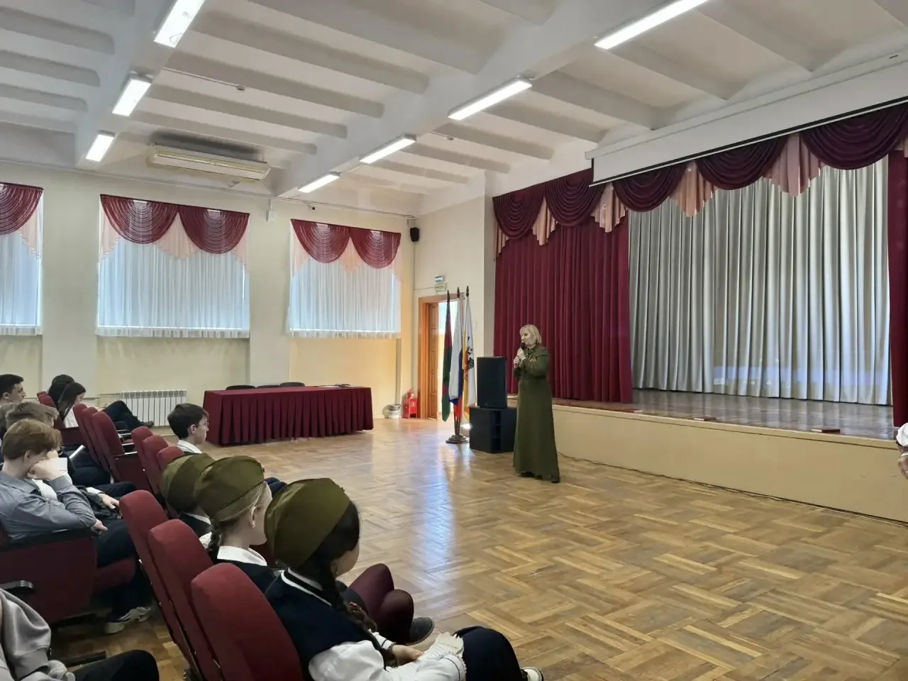 12 февраля в нашей гимназии состоялась литературно-музыкальная гостиная «Колокола мужества. Чтобы по