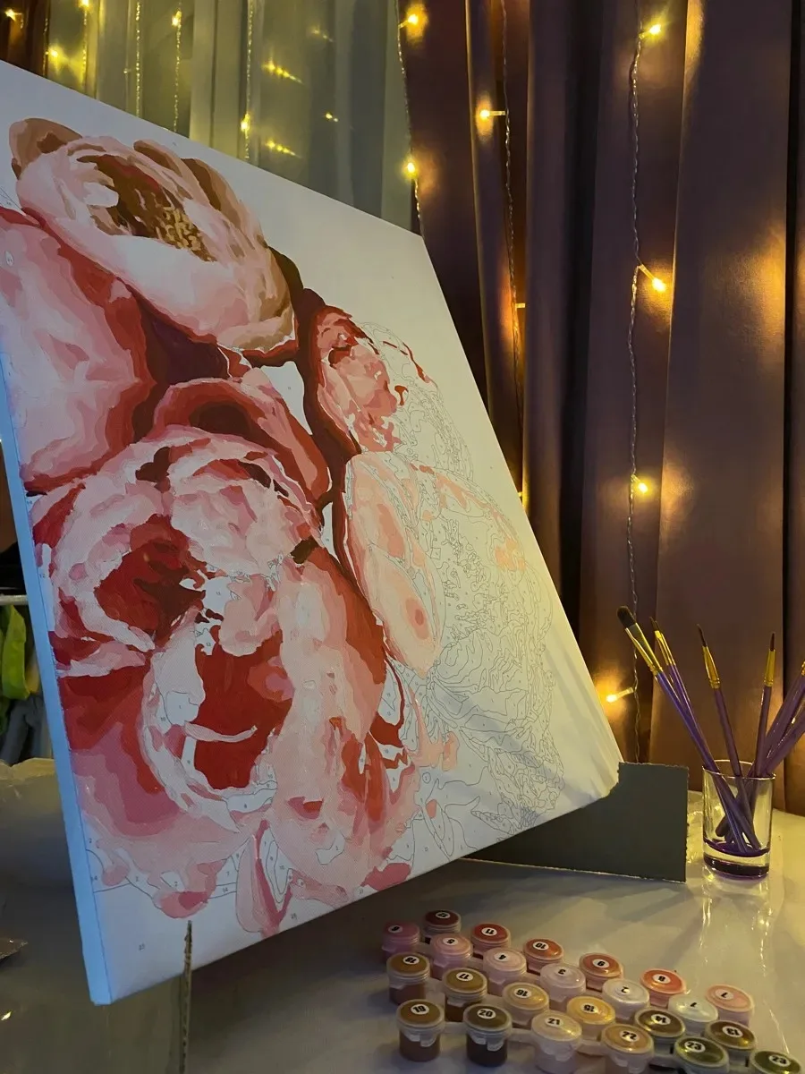 Твой мозг стареет медленнее, если ты делаешь это руками 🧠🎨

С годами мы всё чаще слышим: чтобы сох