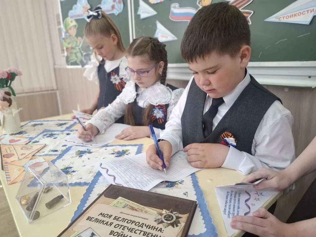 🌟 В преддверии великого праздника — Дня Победы 🕊️ — ученики 2 «В» класса подготовили трогательные по