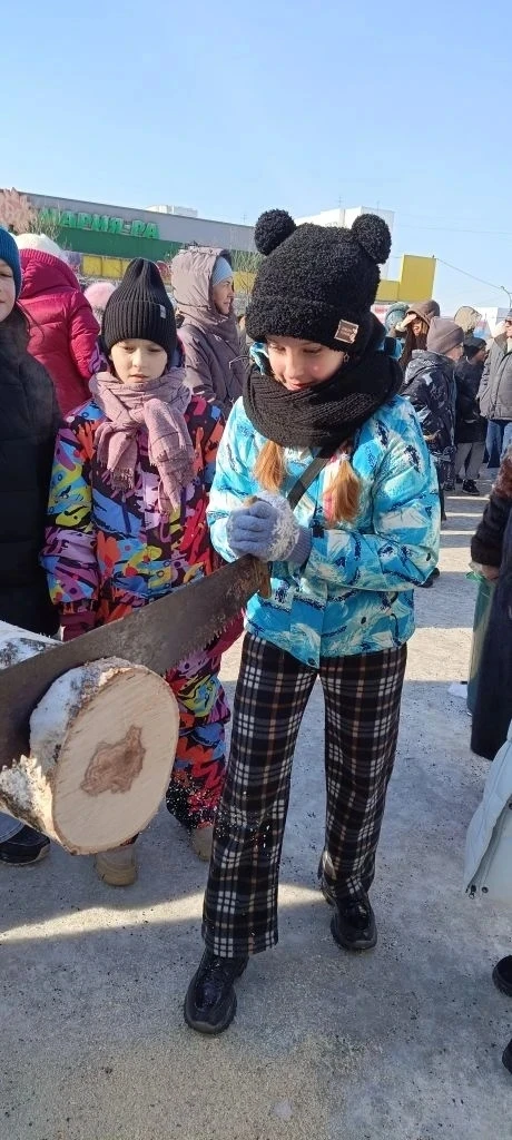 Девочки 5б класса тоже стали активными участниками праздника Масленица. Они не только приняли участи