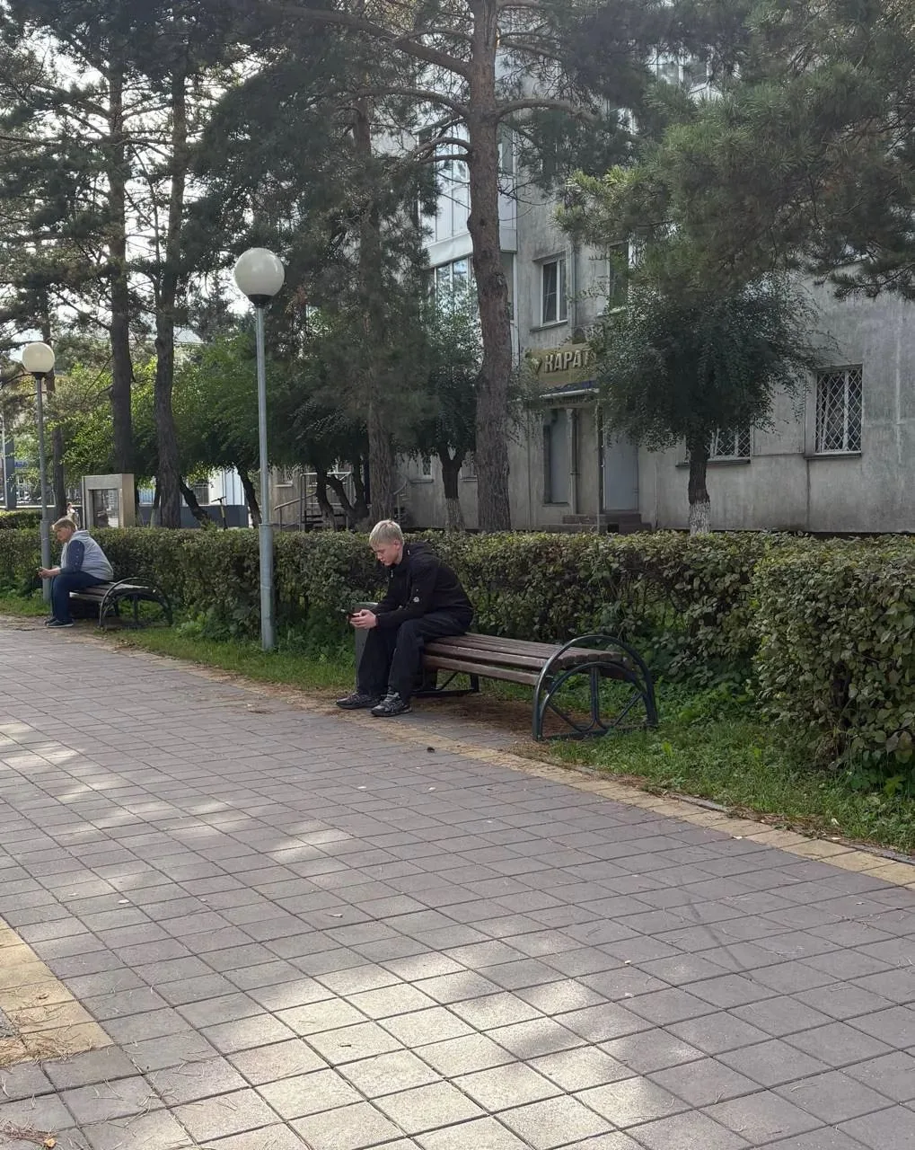 Понравился Мальчик зовут вроде Максим  дайте номер либо хз Админу много денег 💋