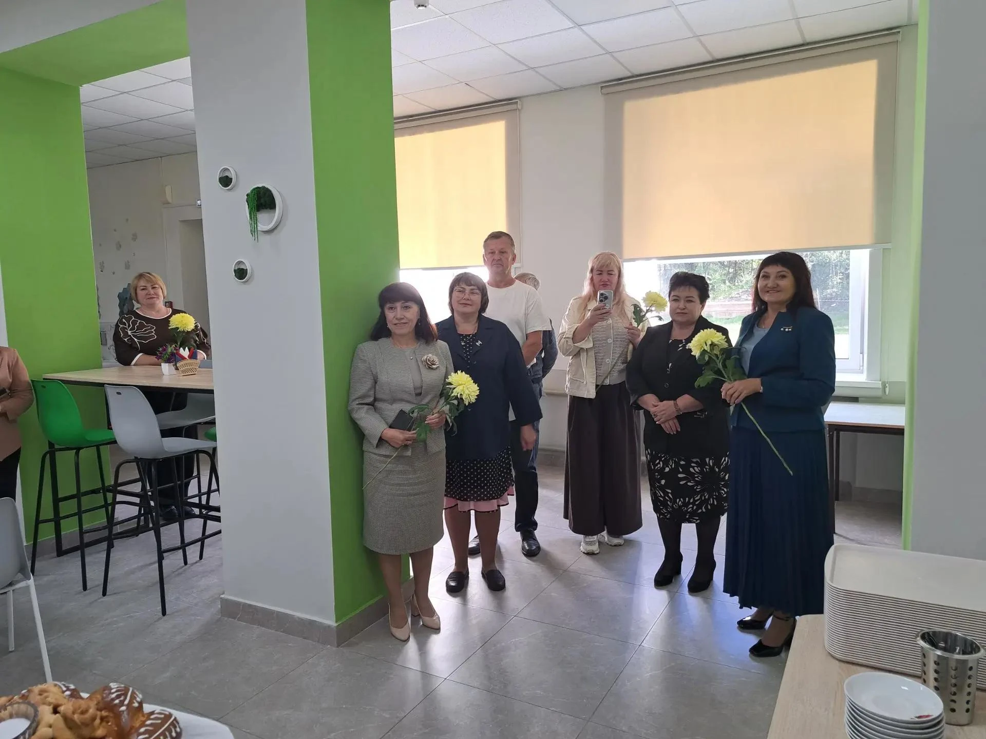 🎉 Сегодня в двух школах сел Лохвицы и Томичи состоялись торжественные открытия обновле...