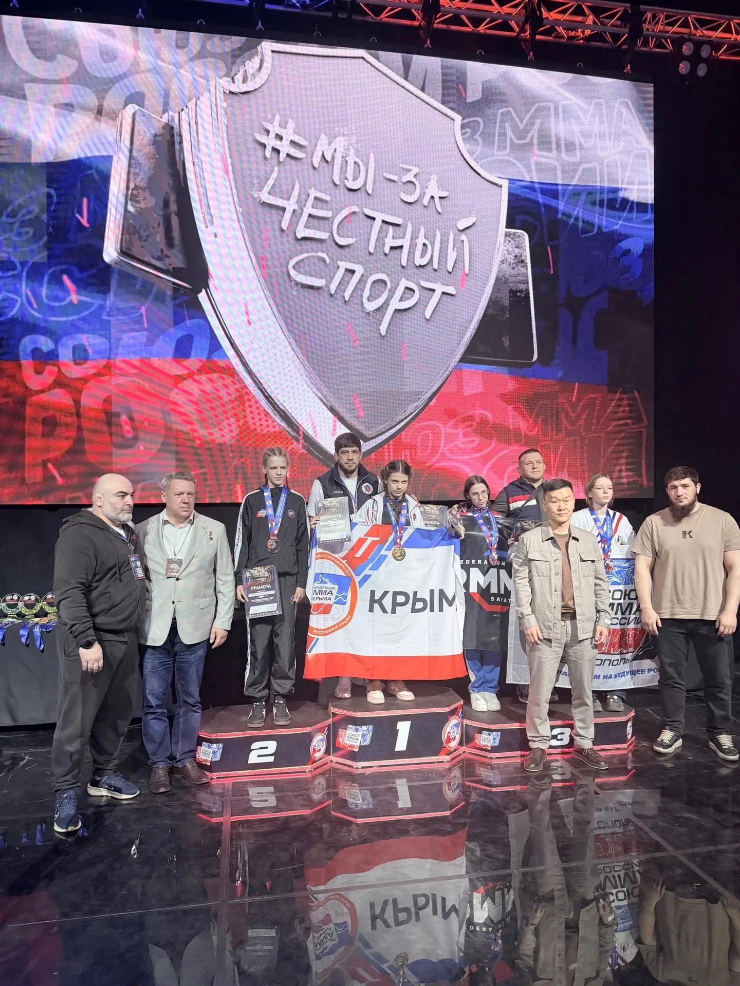 🇷🇺Широкая Мелания – двукратная чемпионка России по ММА! 🏆  В условиях невероятной конкуренции (более