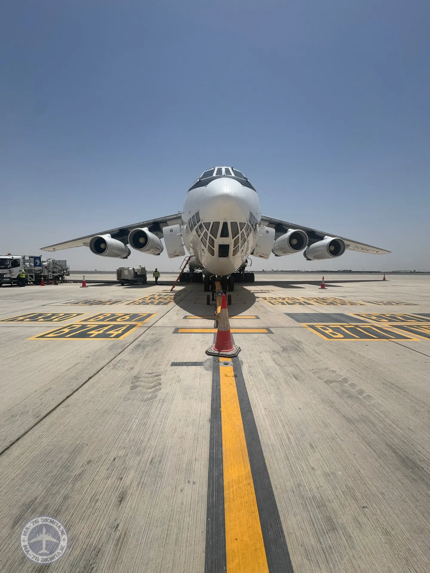 Улыбаемся, вас снимает скрытая камера 😁 

Ил-76 Экипаж