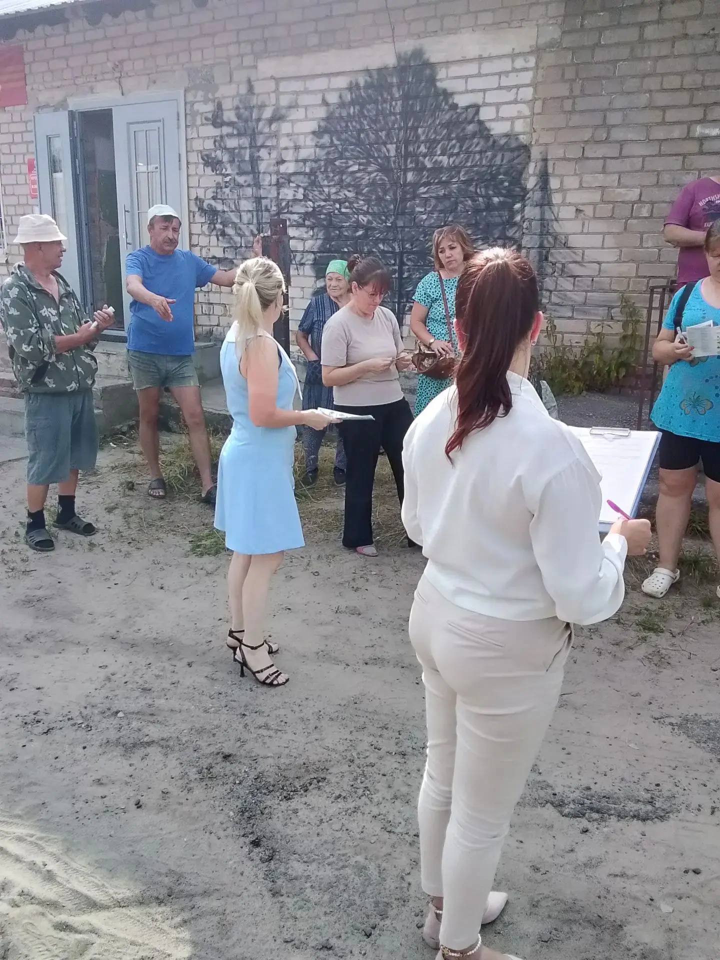09.07.2026 г.в п. Песчаный состоялось собрание по вопросу выбора объекта благоустройств...