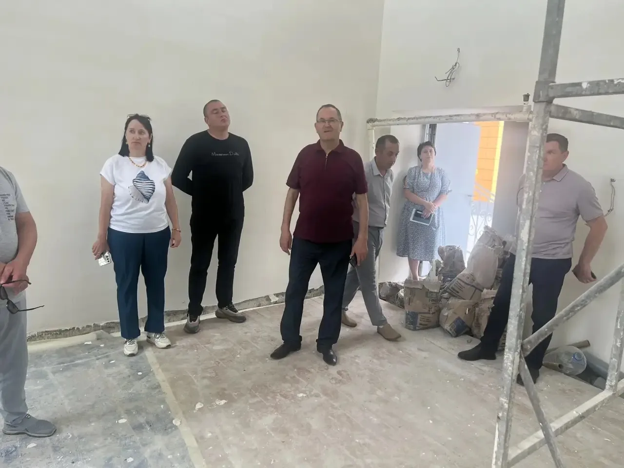 Балтач мәктәбе яңара! Биредәге төзелеш эшләре белән район башлыгы Рамил Нотфуллин шәхсән танышты.

И