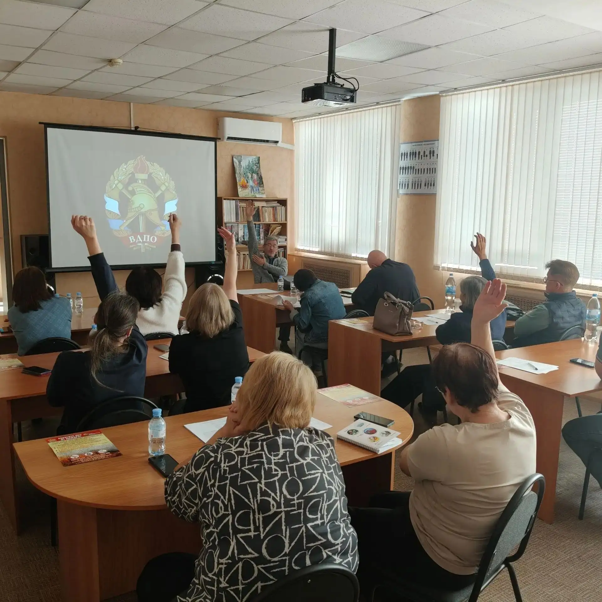 📚 Теория без практики мертва, практика без теории слепа!