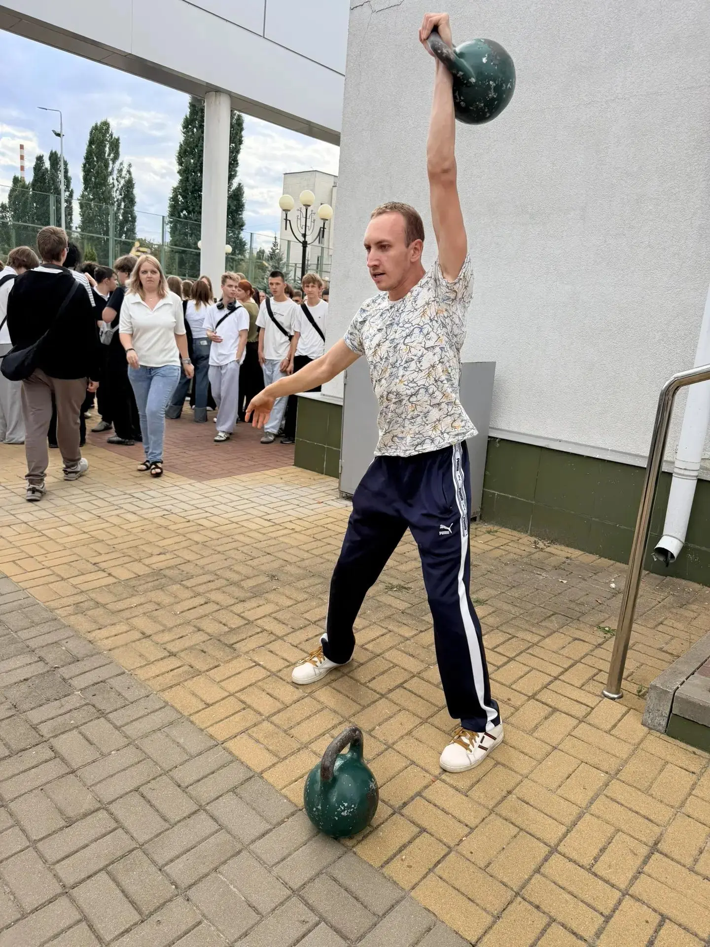 Первокурсники БГТУ им. Шухова знакомятся со спортивными секциями 🏋️🏓♟️