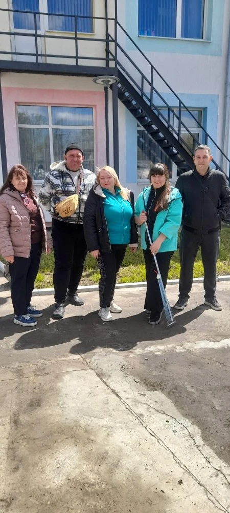 БРЦДЮТ внес вклад в чистоту: работники центра вышли на Всероссийский субботник
25 апреля 2026 года к