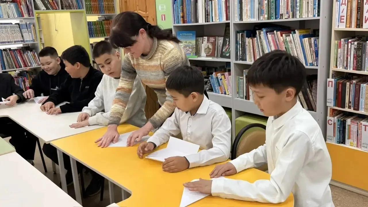 Сила, ловкость и интеллект: игровой турнир к 23 февраля! 🏅📚  Как интересно и с пользой отметить праз