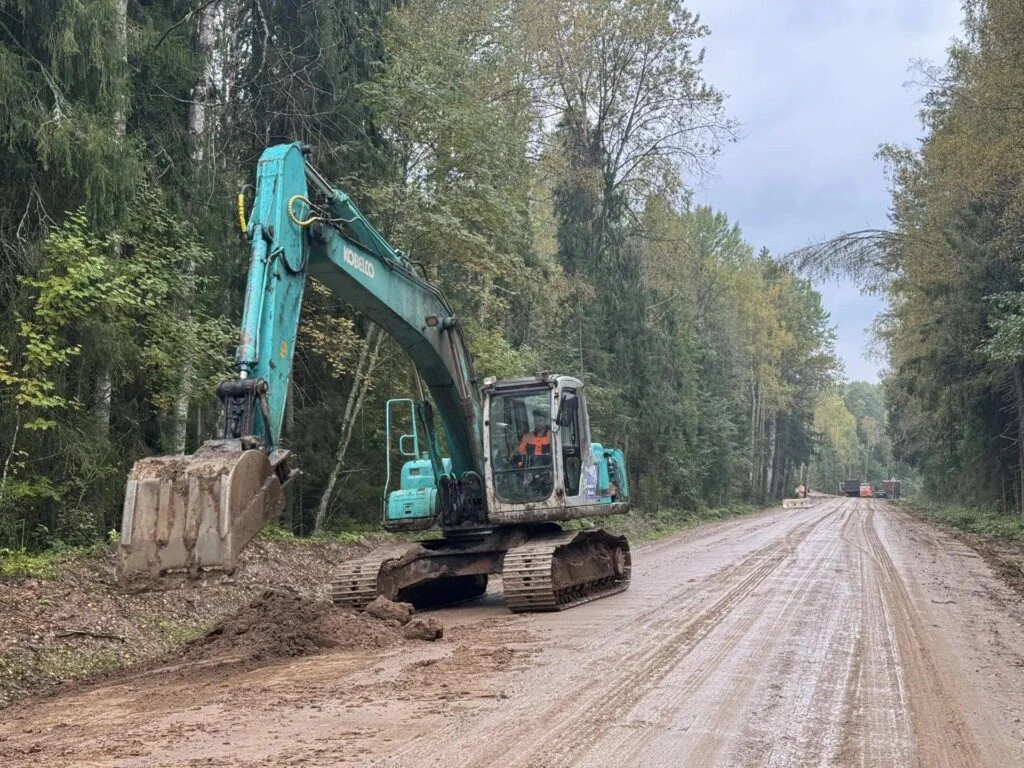 🛣️ В Новгородской области ещё одна гравийная дорога станет асфальтированной