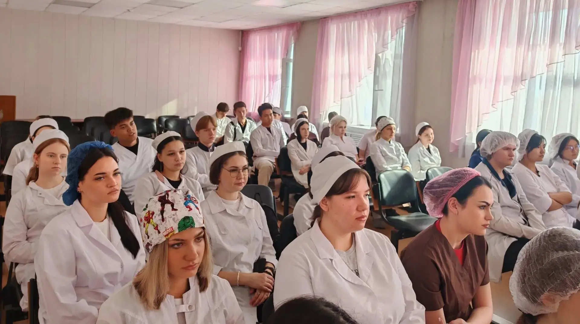 Первый звонок — первый серьёзный разговор 🔥