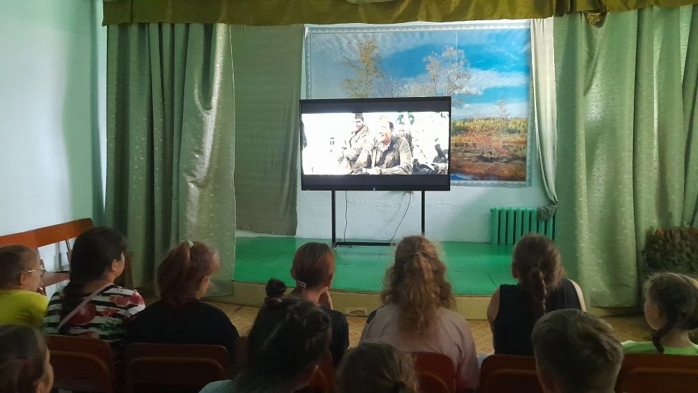 Сегодня, 22 июня, в День памяти и скорби, в нашем пришкольном лагере «Солнышко» было особенно тихо и
