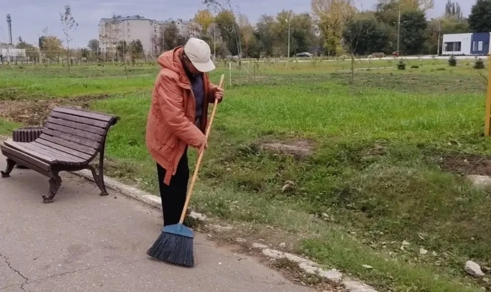 👍Работа по благоустройству общественных территорий продолжается. Итоги дня МКУ «Озелен...