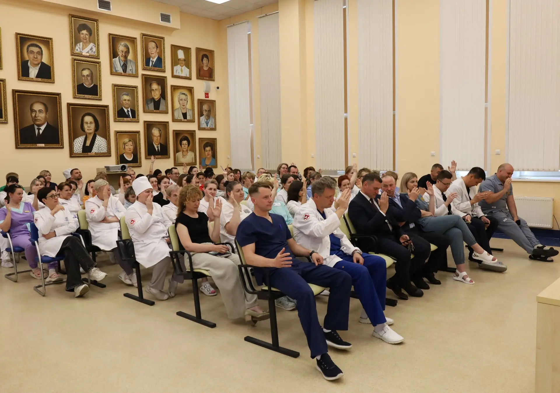 В Советской районной больнице приняли новый коллективный договор.
В рамках расширенной конференции с