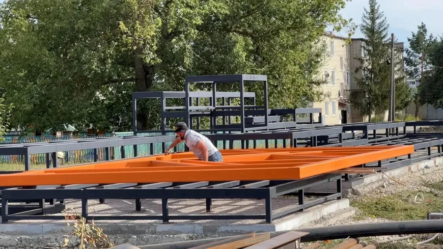 Депутат Госдумы Николай Панков посетил стройплощадку будущего места отдыха в Аткарске