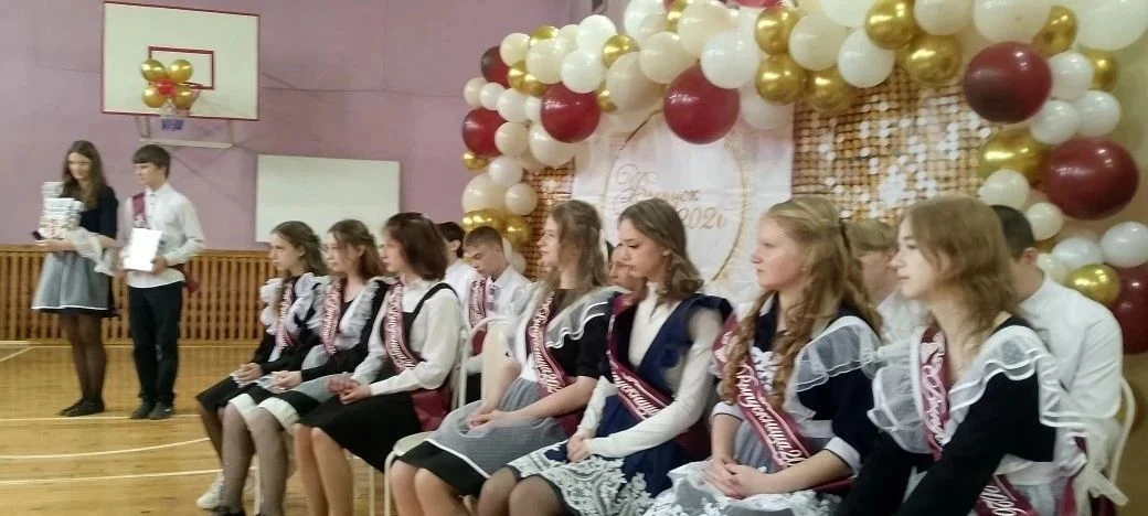 Сегодня для наших девятиклассников наступил важный и трогательный момент — прозвенел По...