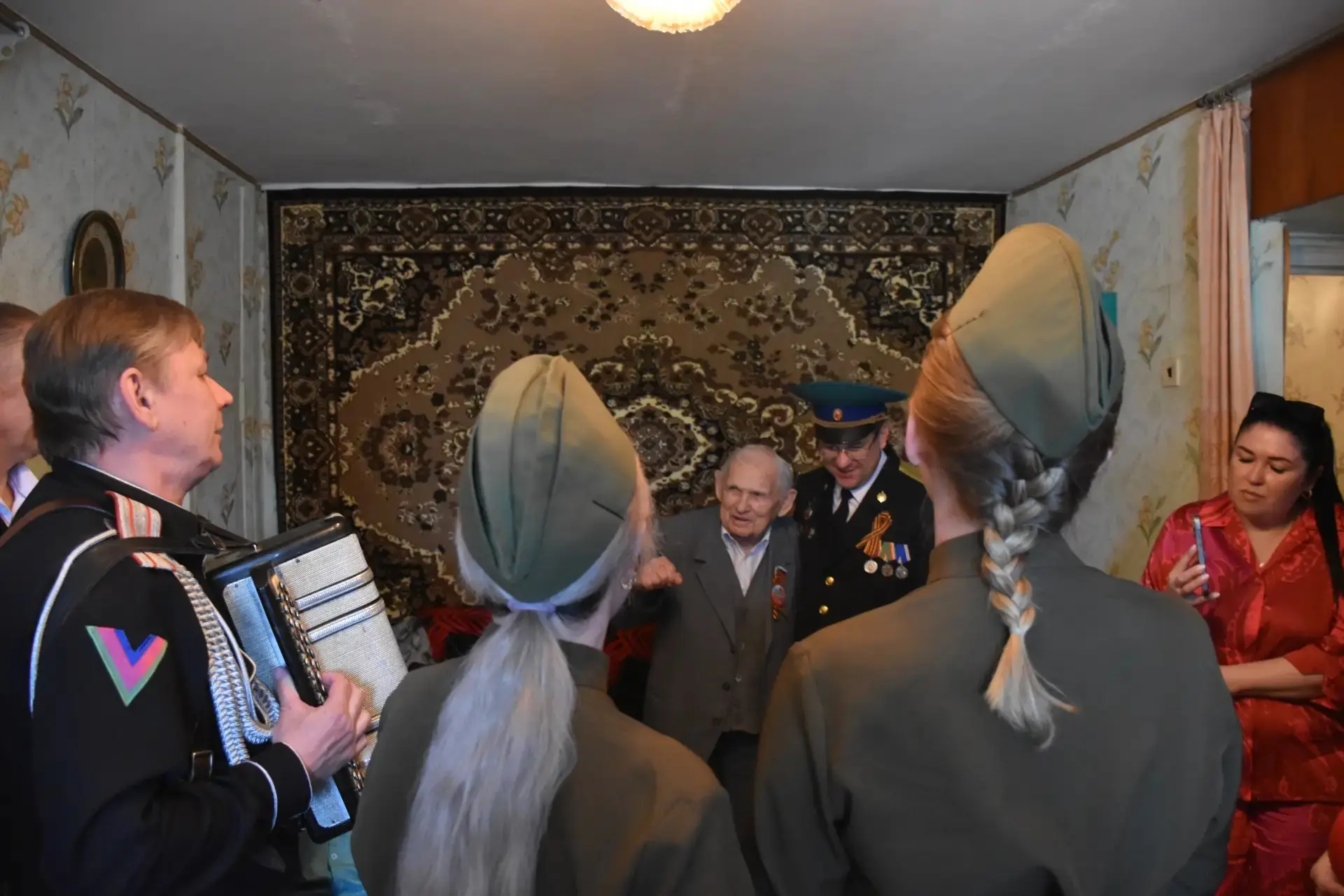 Ветеран Великой Отечественной войны Герман Антропович Аверьянов получил тёплые поздравления в формат