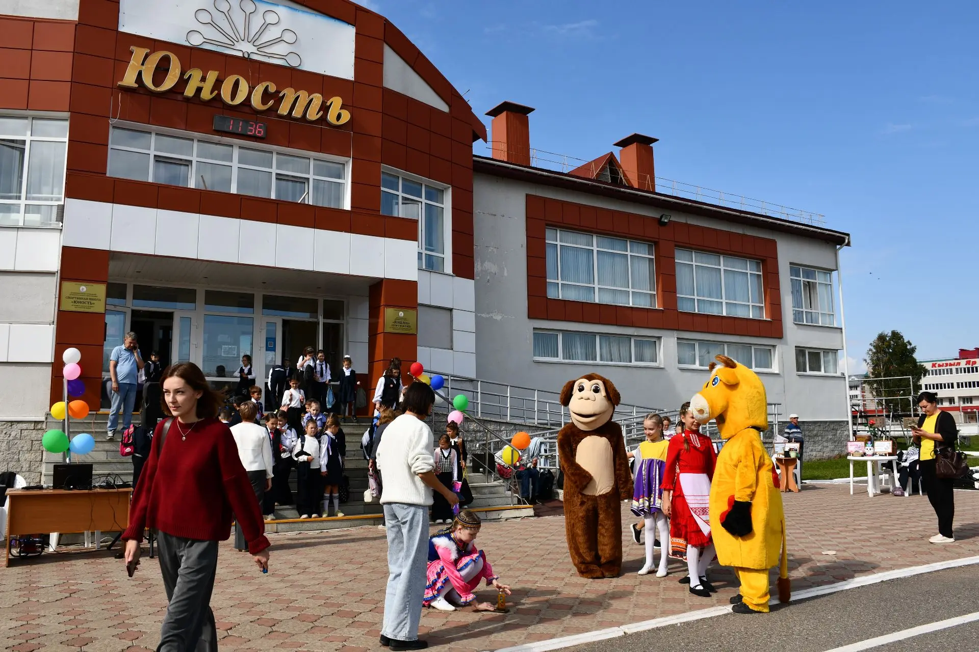 В Янауле проходит акция «Приведи ребенка в мир спорта и творчества».