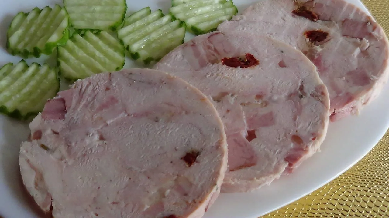 Домашняя ветчина из курицы

Привет, мои дорогие любители вкусной и, что немаловажно, понятной еды! �