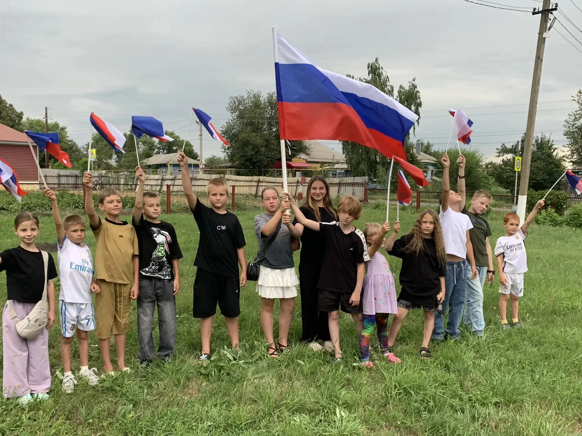 Сегодня страна отмечает День Горударственного флага России