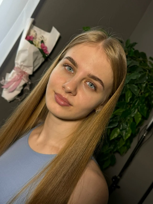Модели бесплатно к ученице под моим присмотром 
13 июня !
Коррекция окрашивание 
📍инструментальная 