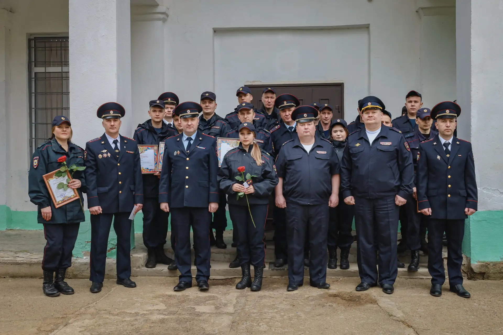 Более 1000 конвоев без единого происшествия: костромские полицейские получили ведомственные награды 