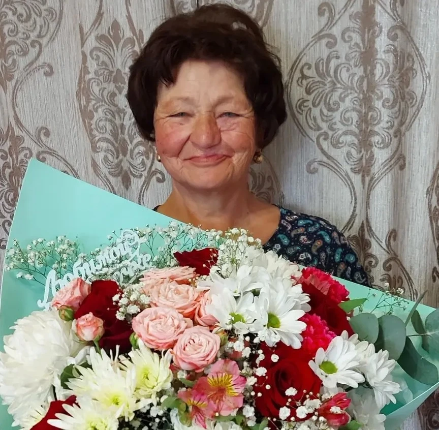Поздравляем!  💐 Дорогая, любимая наша жена, мама, бабушка и прабабушка — Вера Тимофеевна Щапова 20 м