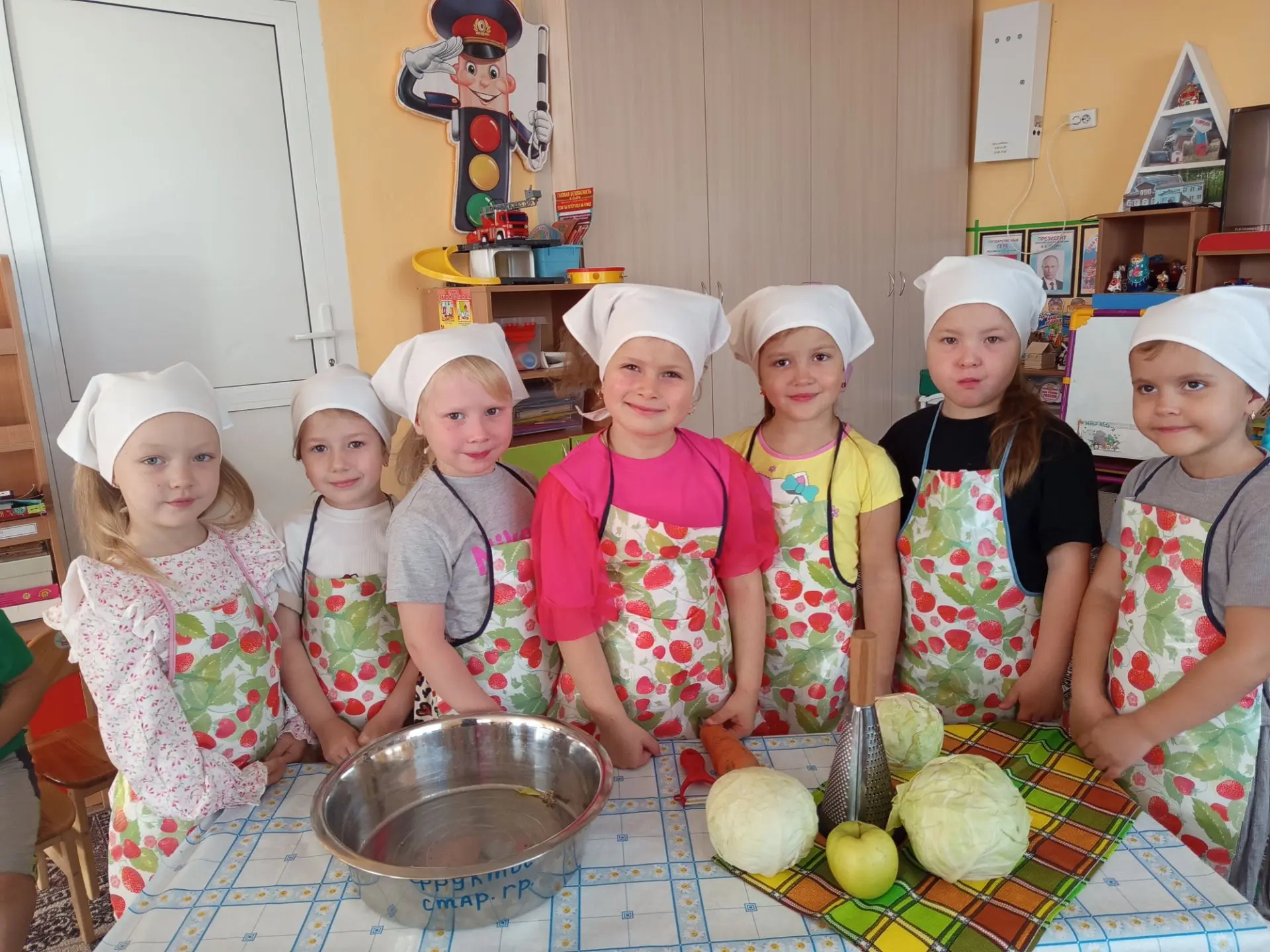 🍁Сегодня в старшей группе"Солнышко",прошло запоминающееся событие,где был и труд,и игр...