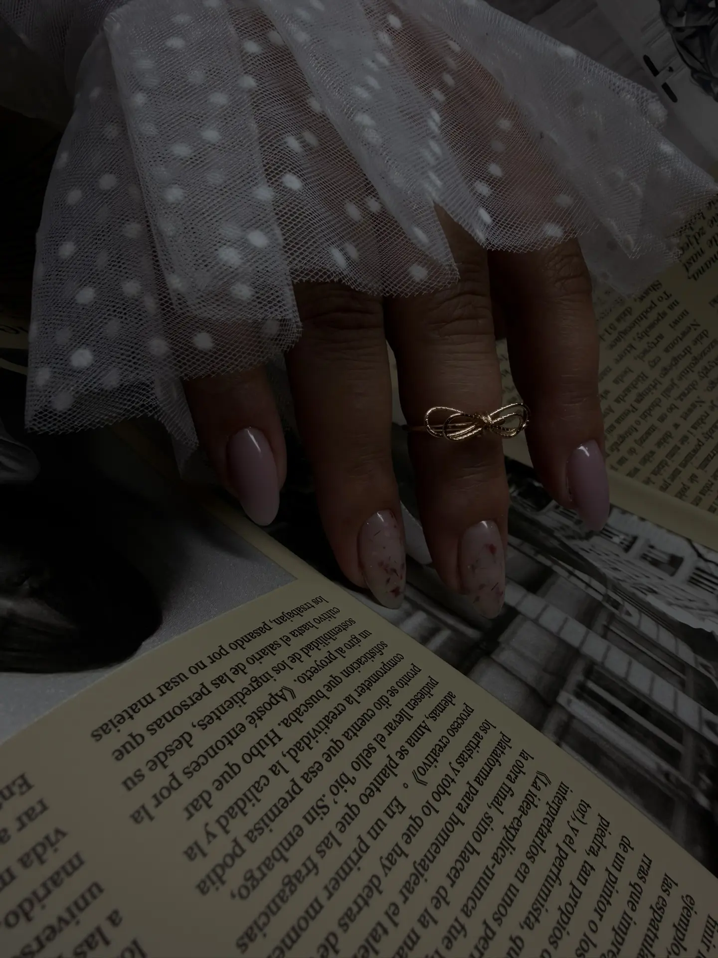 Здравствуйте! ✨ Меня зовут Александра, я — начинающий мастер ногтевого сервиса.