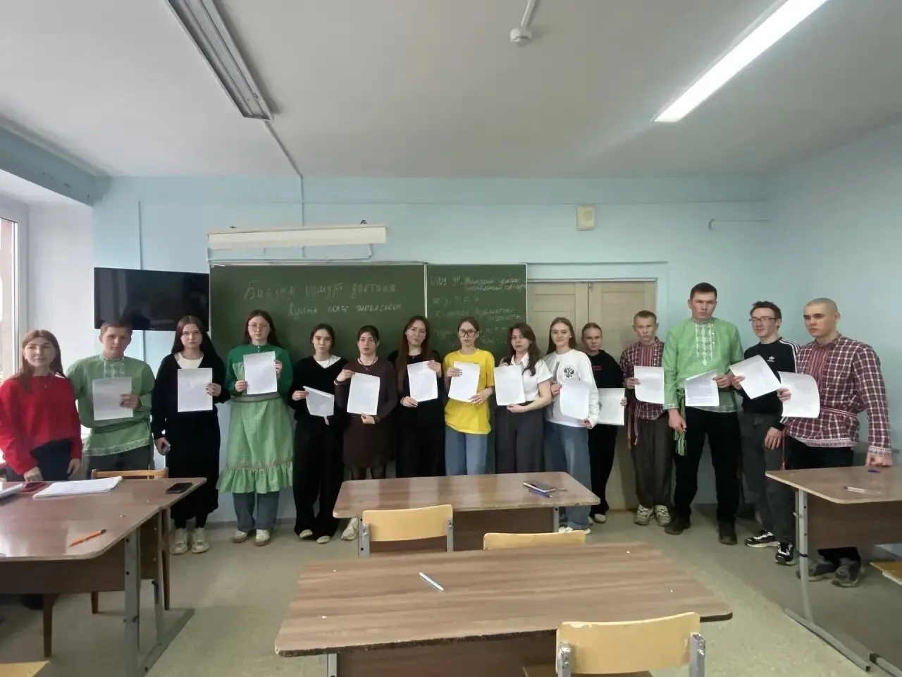 В нашем колледже прошёл особенный день — большой удмуртский диктант! 
Студенты объединились, чтобы п