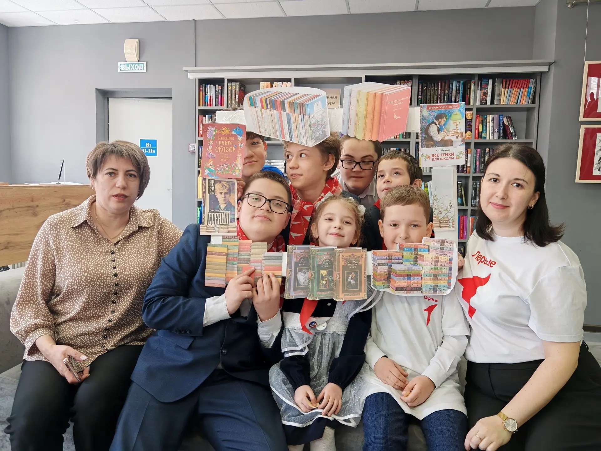 ✨ Фестиваль для учеников «Свет книги — свет в семье» прошёл ярко и незабываемо! ✨  29 апреля в библи