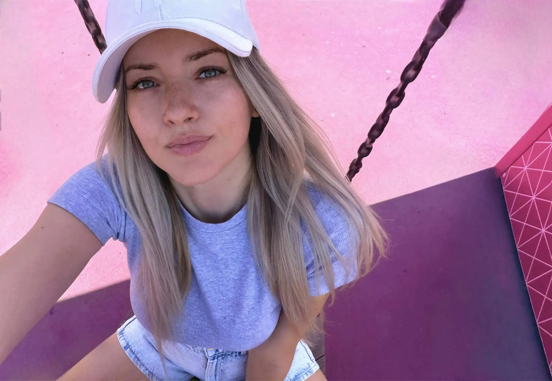 Ну а я приветствую новых учеников ♥️

Марина, Елизавета и Артем присоединились к нам!

Больше 15000 
