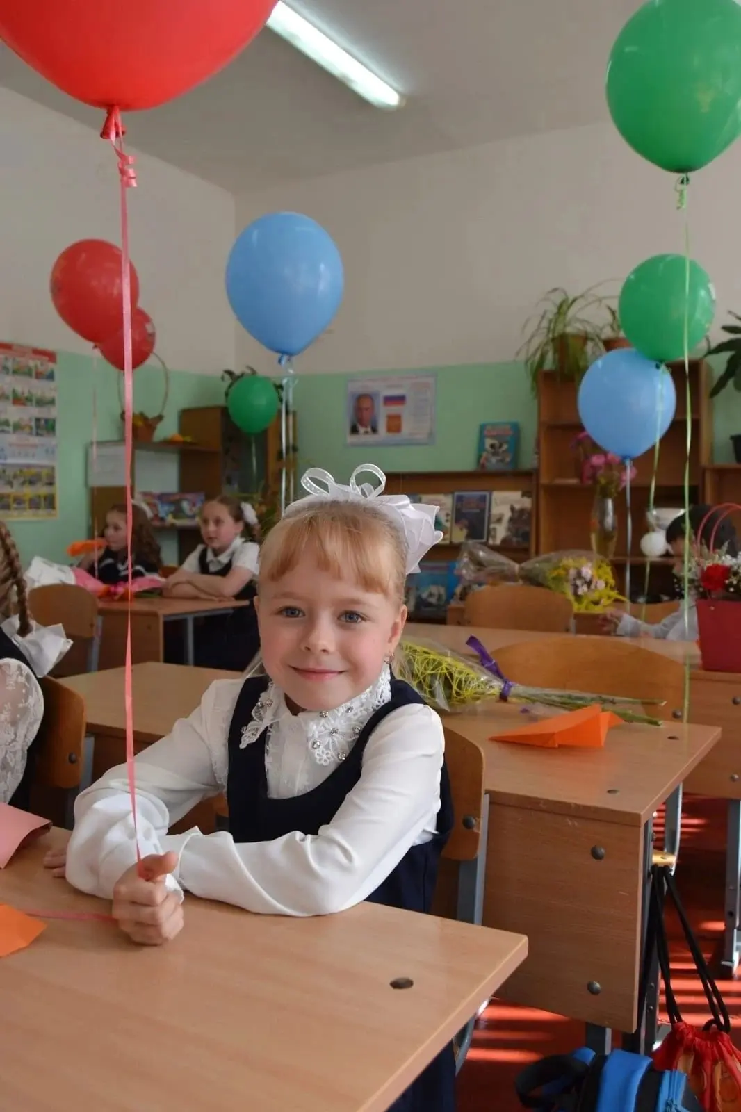 Наша умница и красавица 🌟
Хочется сказать огромное спасибо Виктории Никифоровой из 2 «Б» за этот уч