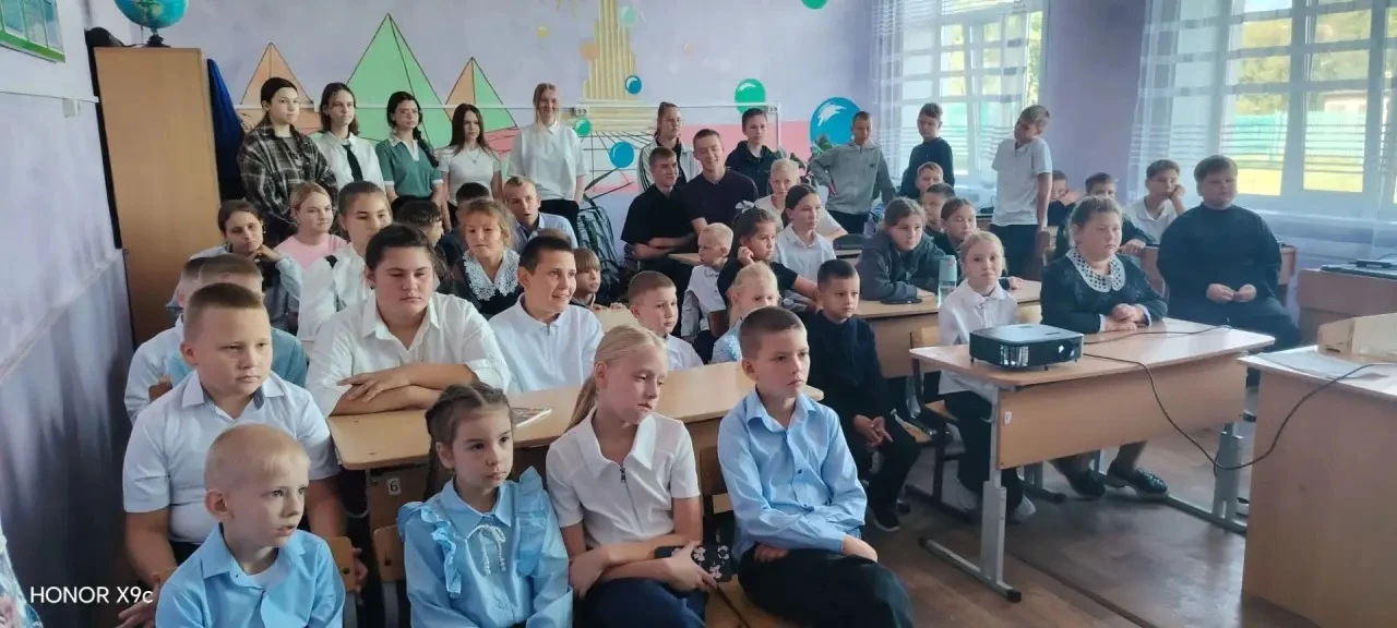 Сегодня в нашей школе прошло мероприятие посвященное «Дню солидарности в борьбе с терро...
