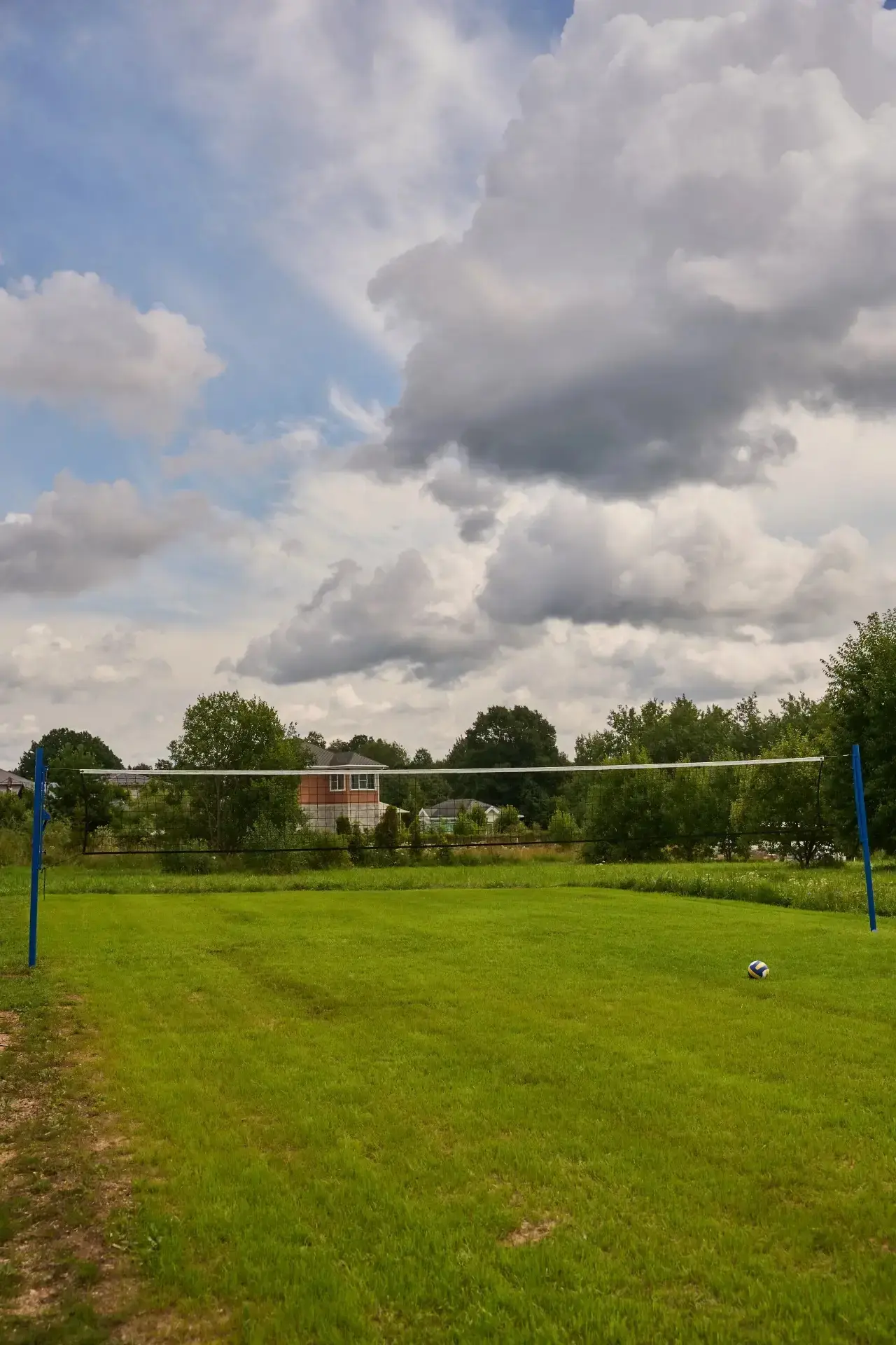 Отдых на Полянке бывает очень активным! 🏐