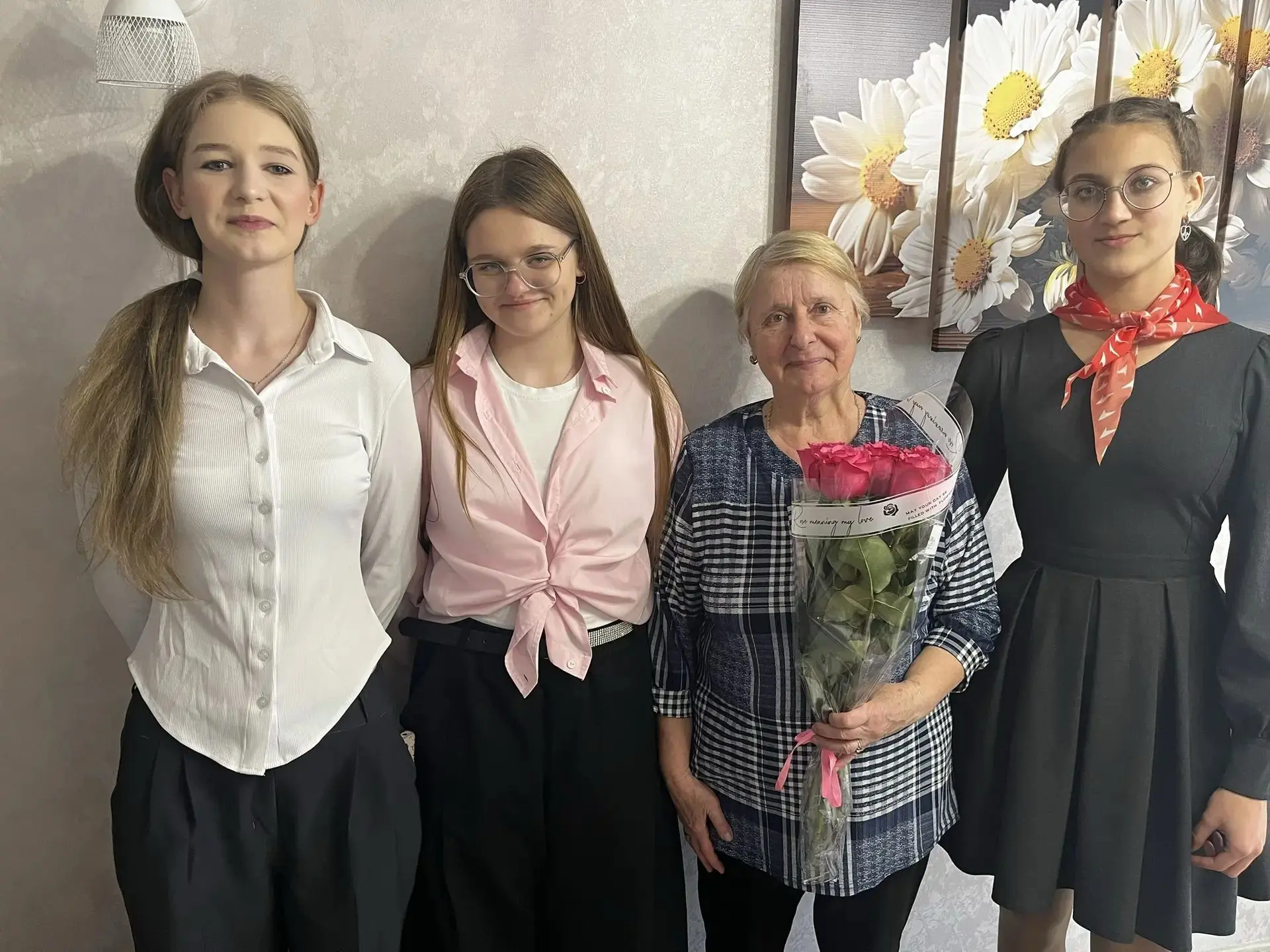 Ветеранам педагогики — почёт и уважение.